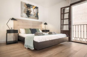 Central and Spacious Apartment with Parking on-site